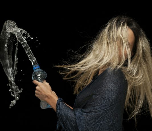 Get Rid of Water Weight Fast, Lose It Before It Finds You And Boost Your Fat Loss Efforts By Drinking Water