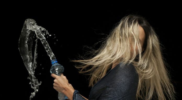 Get Rid of Water Weight Fast, Lose It Before It Finds You And Boost Your Fat Loss Efforts By Drinking Water